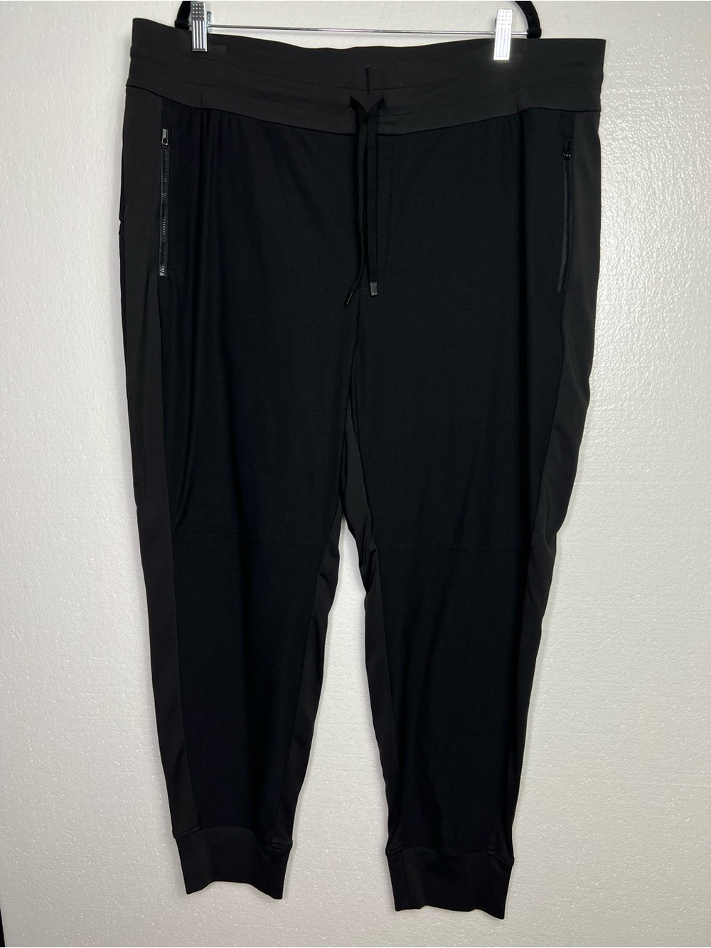 Athleta Headlands Hybrid Trek Jogger Black Size 22
